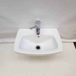 Porslinstvättställ 41x32 cm med blandare